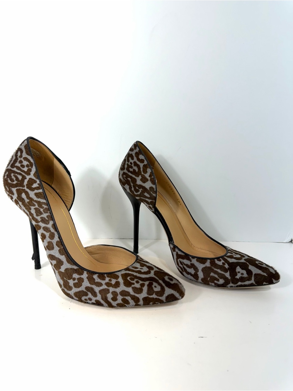Gucci Leopard Calf Hair D’Orsay Stiletto Pumps Heels EU 38.5 US 8.5 Italy